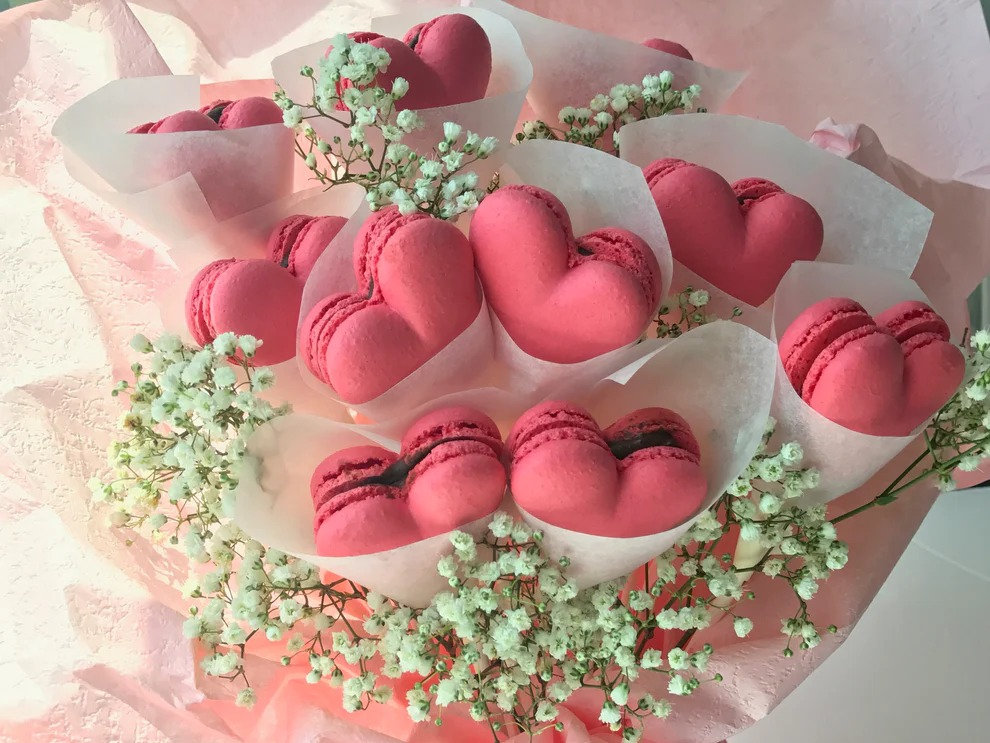 Macaron Heart Bouquet