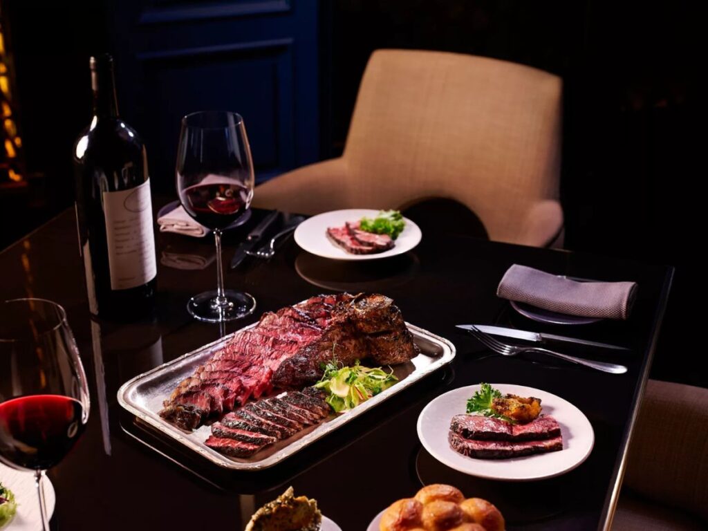 Raffles Hotel creates romantic Christmas dinner promotions with fine dining.