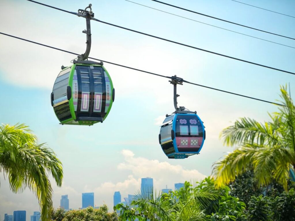 Sentosa cable car New Year’s Eve ride at sunset.
