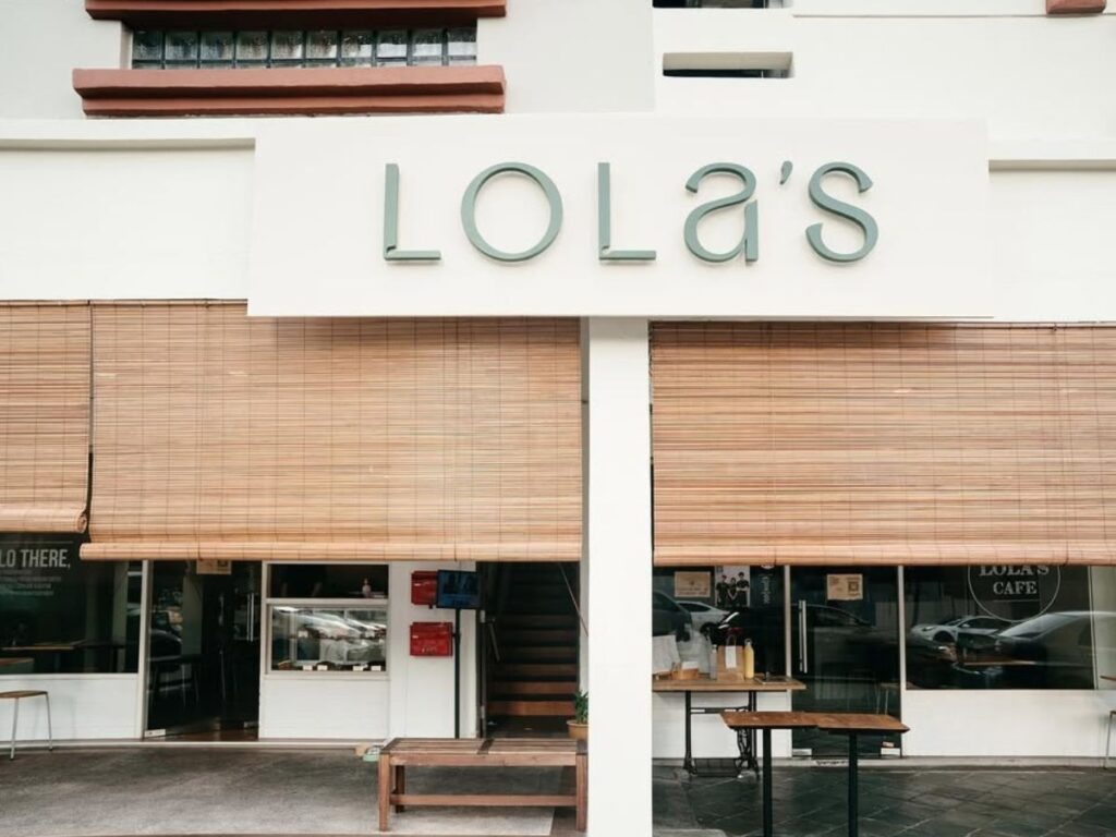 Lola’s Cafe one of the good breakfast places in Singapore for couples