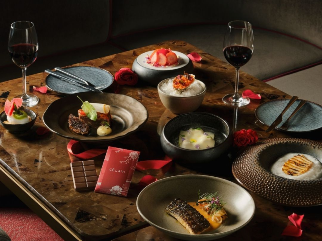 CÉ LA VI rooftop Valentine’s dinner Singapore with panoramic city views