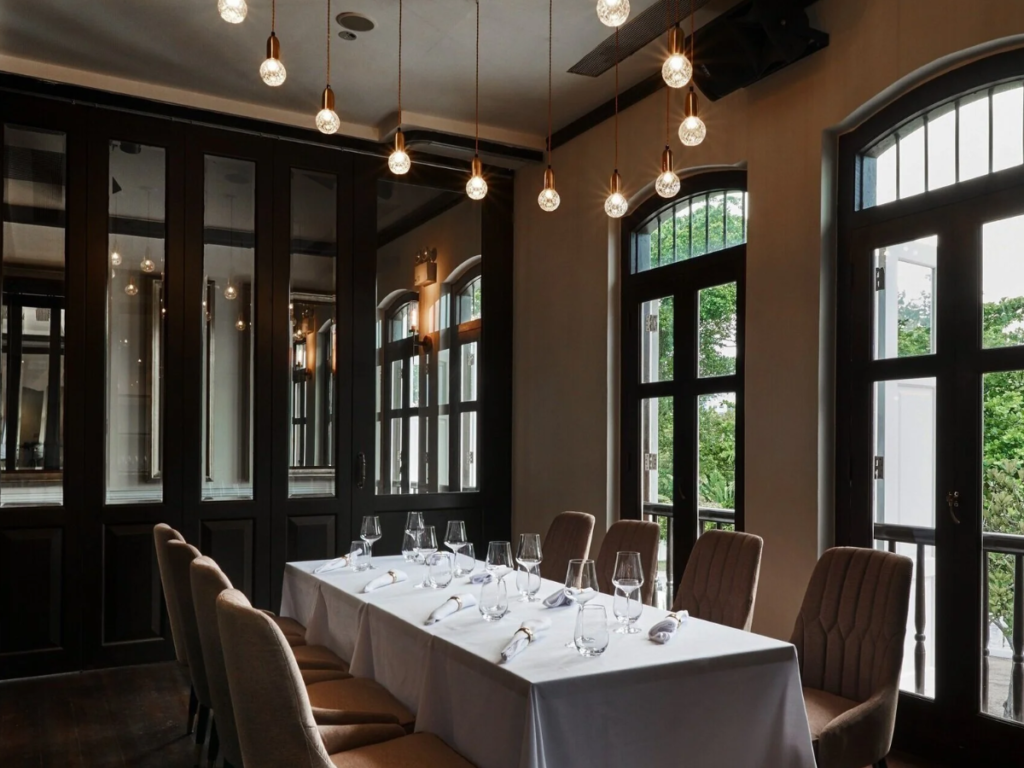 UNA at The Alkaff Mansion cheap anniversary date ideas Singapore romantic dinner