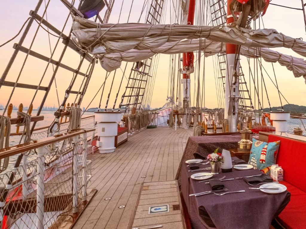 Royal Albatross sunset cruise how to celebrate anniversary in Singapore romantic dinner